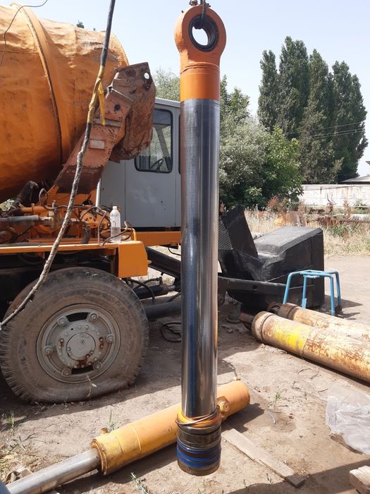 Шток на автокрана