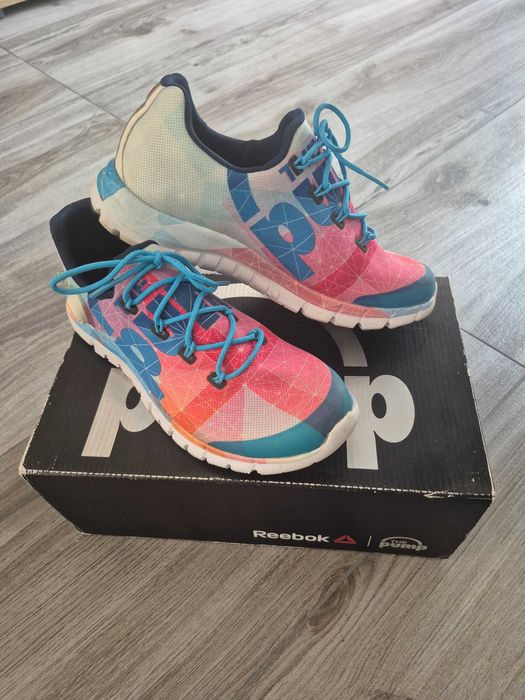 Нови маратонки Reebok pump размер 37.5
