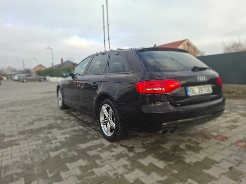 Audi A4 Avant FACELIFT 2.0 TDI 143CP, 2012, cutie automată.