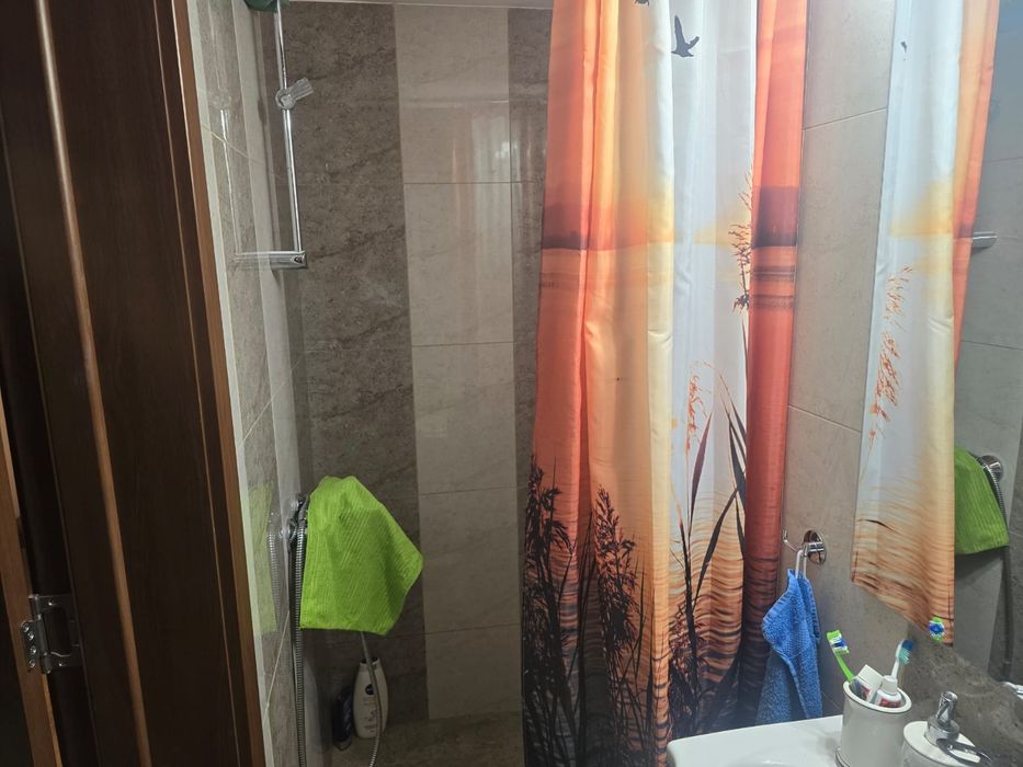 Vand apartament in zona Laminorului