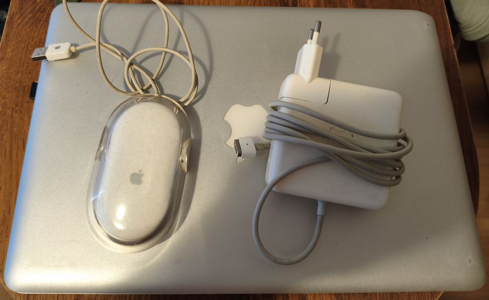 Macbook pro 2011 Early