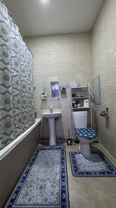 Продаётся 3-комнатная квартира в Чирчике с евро ремонтом в новостройке