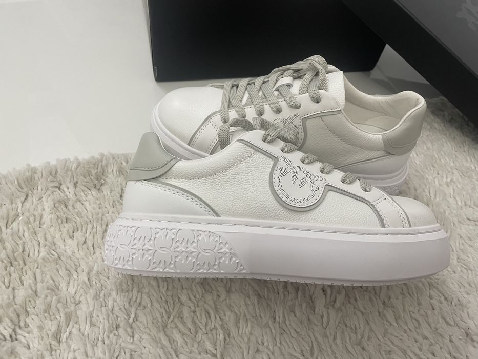 Продавам кецове - Pinko - 36-ти номер - чисто нови