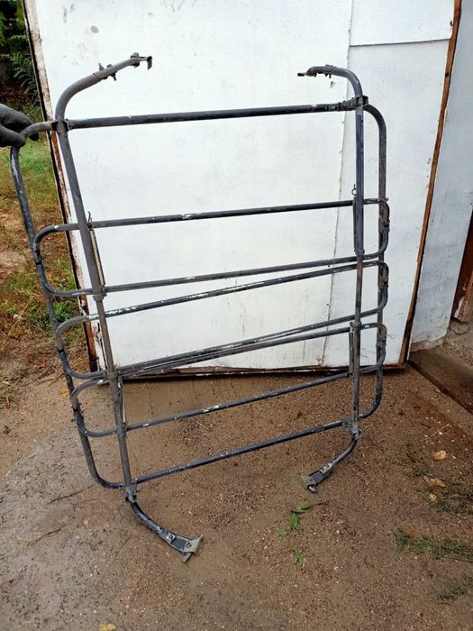 Багажник на крышу автомобиля