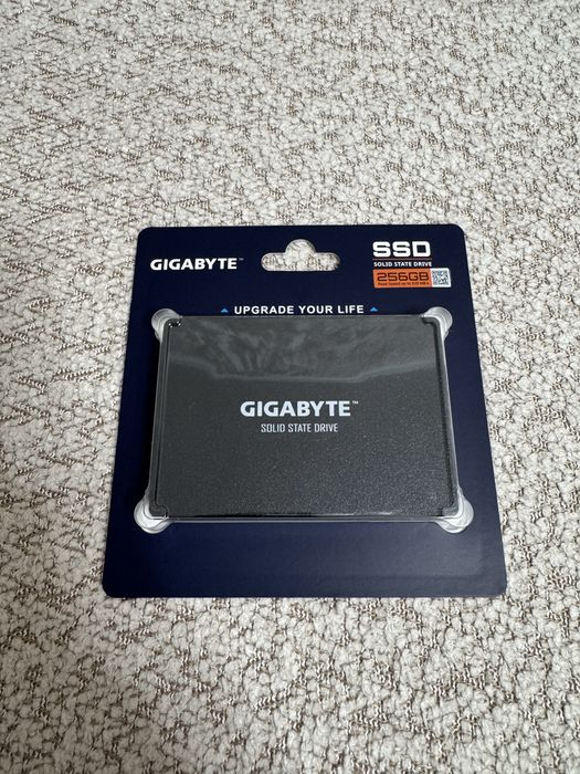 SSD накопитель Gigabyte 256GB SATA III