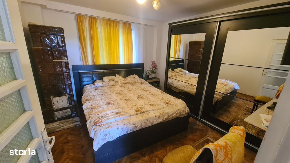 Casă de vânzare în comuna Brăduleț, județ Argeș.