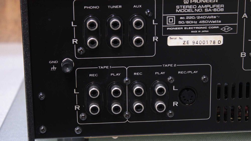 Amplificator/Statie Pioneer SA-608.