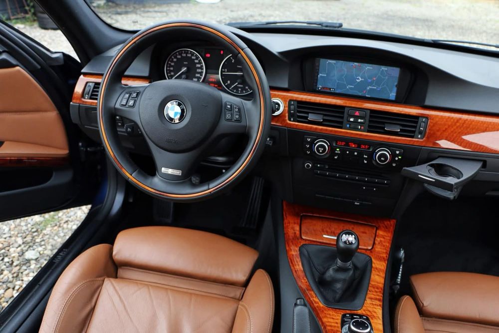 BMW 320d  e91 individual 2011
