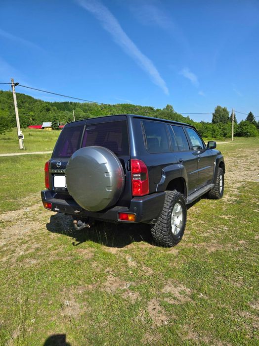 Nissan Patrol Y61 7 locuri 2008