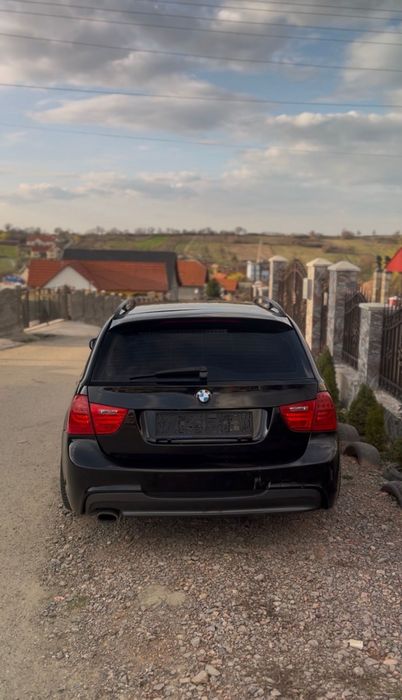 BMW 318d Touring (E91) LCI – M-Packet 
​Vân
