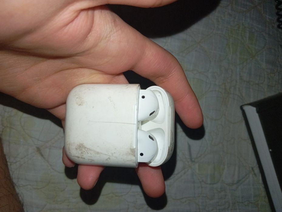 Наушники airpods