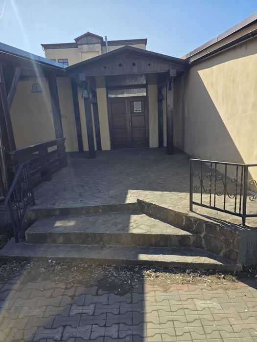 vand/inchiriez spatiu comercial