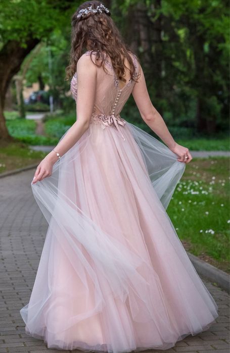 Бална рокля