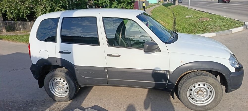 Продам Шевроле ниву 2123