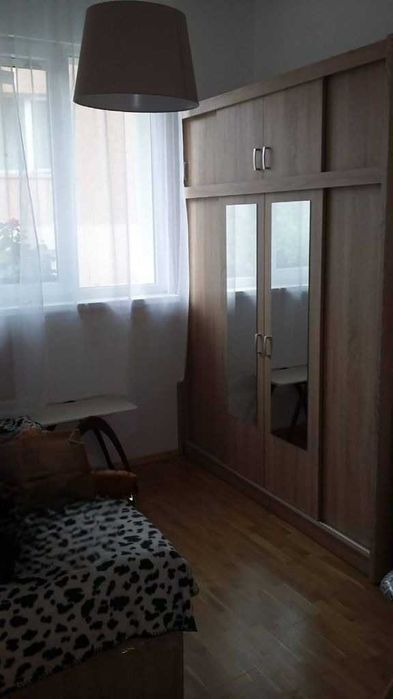 Дава се под наем Тристаен апартамент в София, Лозенец - 70 кв.м за 897.6 € - Снимка #3