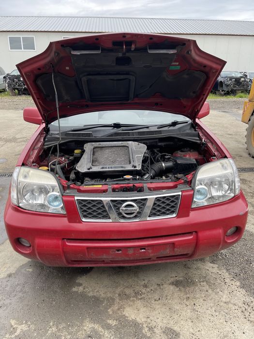 Dezmembrez nissan x trail din 2005