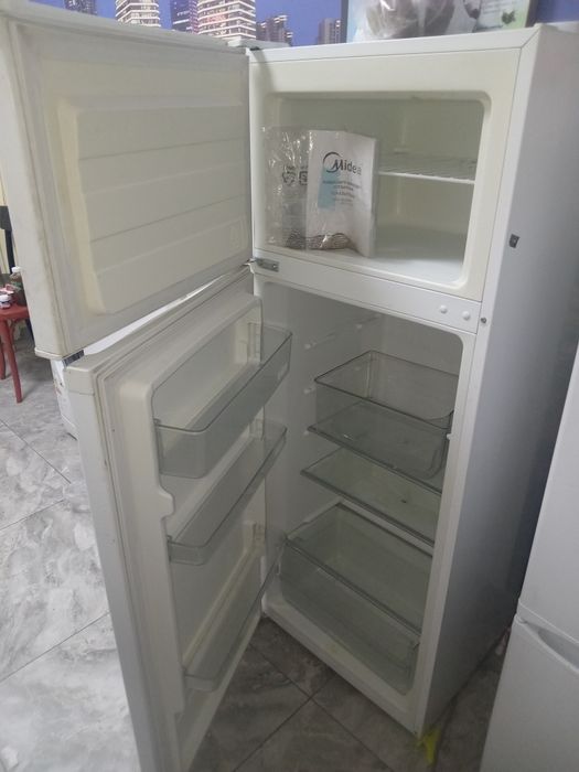 Холодильник Midea