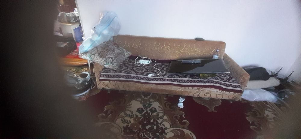 Диван очилиб епиладиган