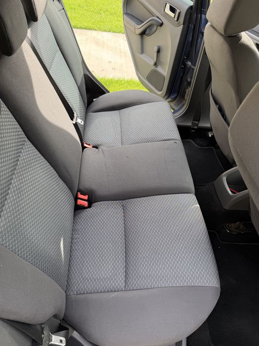 Ford Focus 1.6 Benzină