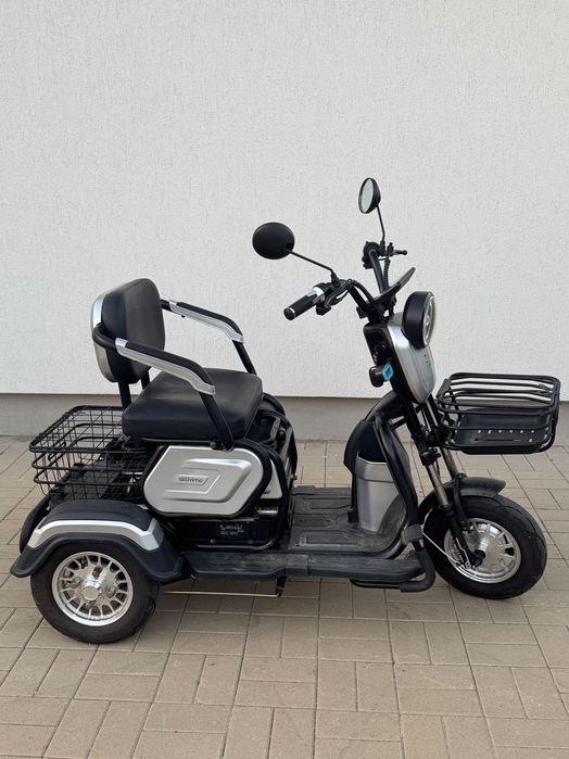 Tricicletă electrică