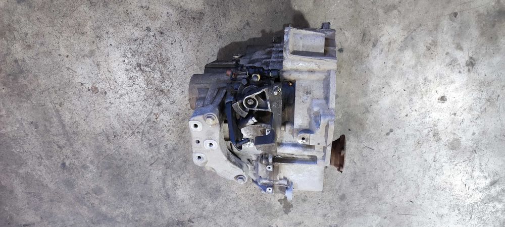 Cutie viteze manuala defecta GFZ volkswagen vw touran 2.0 TDI 150 DFE