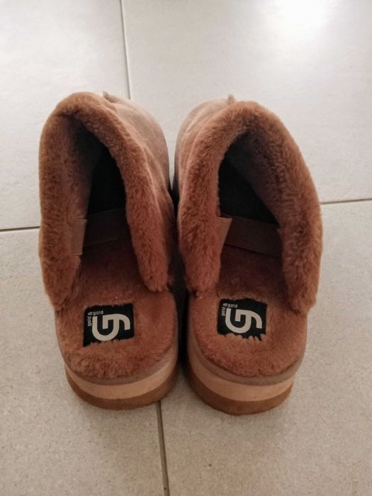 Обувки карамел кафяви 39 40 апрески с козина ботуши