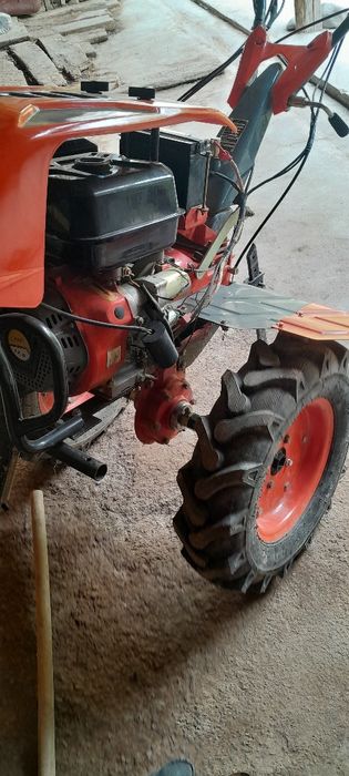 Motoblok sotiladi