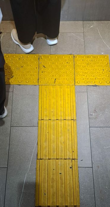 Тактильный плитка  30×30