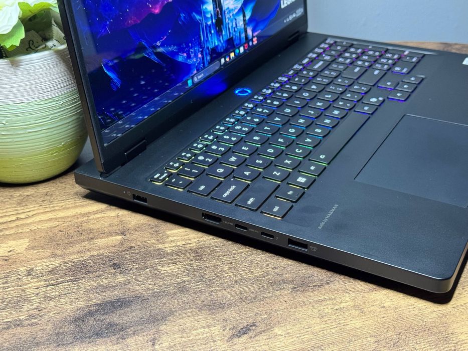 Legion 5pro OLED 7-255HX/5070/32гб