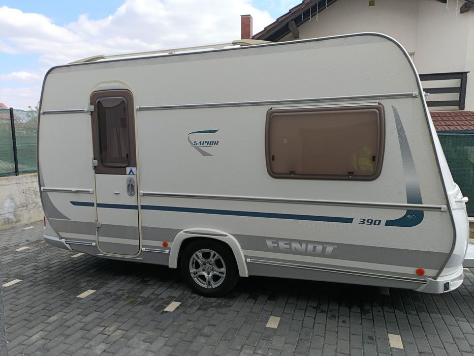Fendt Saphir 390 Rulota Fendt Saphir 4 locuri 2010, 1300kg (Hobby, Tabert)