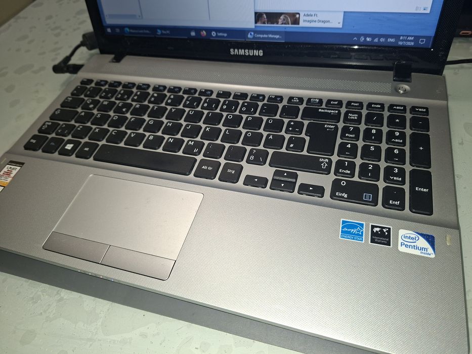 Samsung E300, baterie bună,ideal tester auto, 8 gb ram, Intel 997, 500 gb HDD, Bluetooth