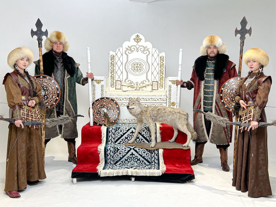 Ең үлкен тақ Алматы қаласында