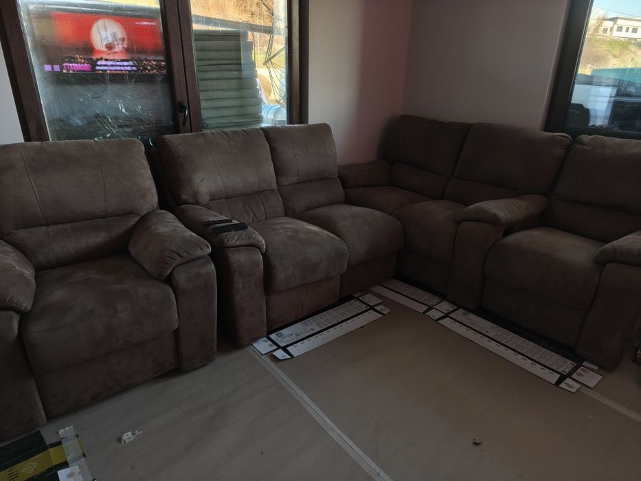 Диван шест местен