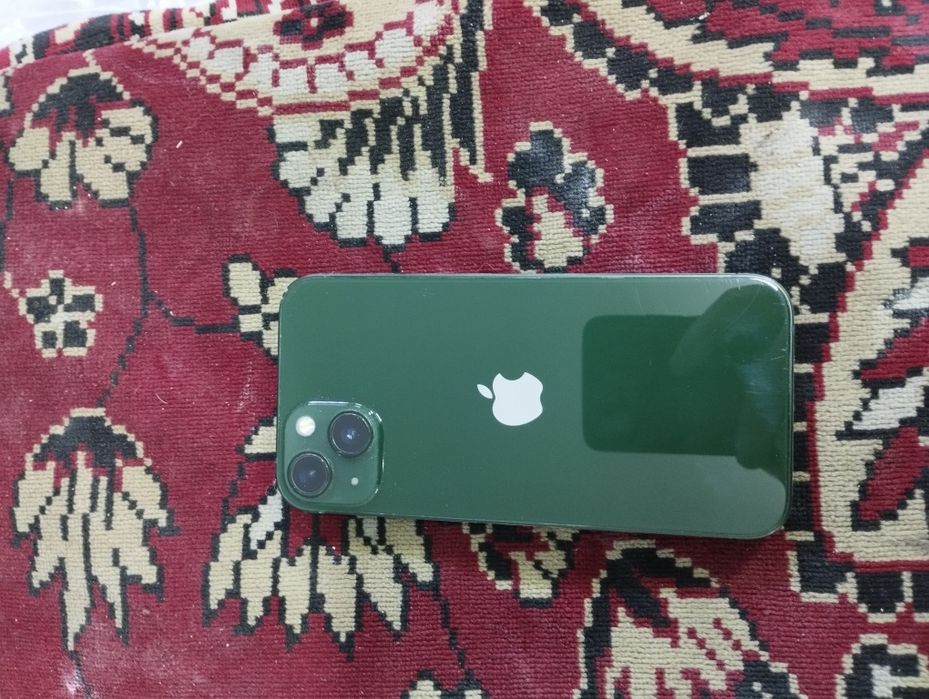 Айфон 13 зелёный