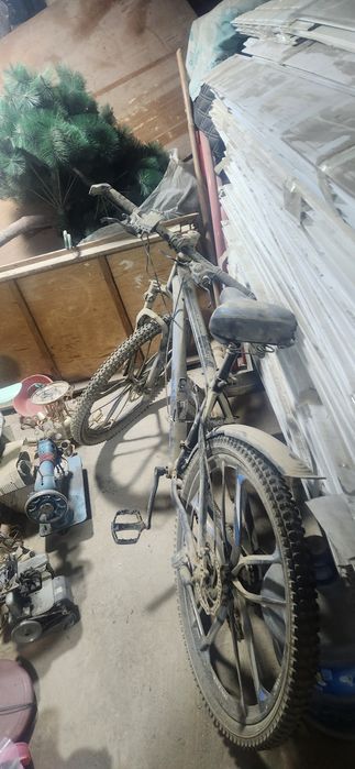 Velosiped qora rangi