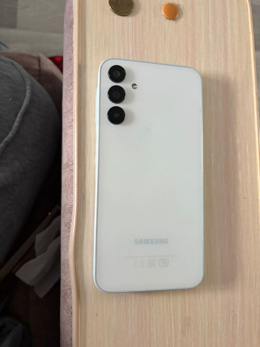 Продам телефон Samsung