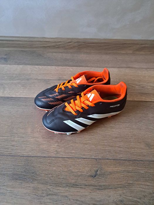 Бутонки adidas predator