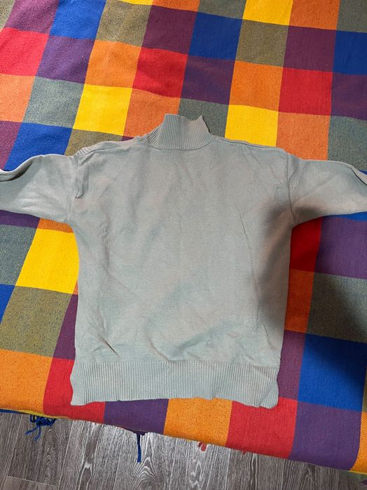 Сумка с кучей женской одежды
