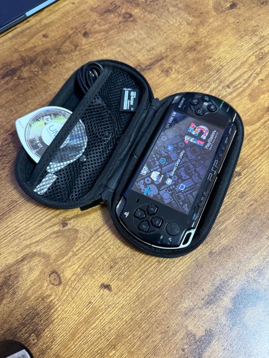 PSP 2000 Sony - Modat - Card 64gb - 1000 jocuri - Bucuresti | Negociabil