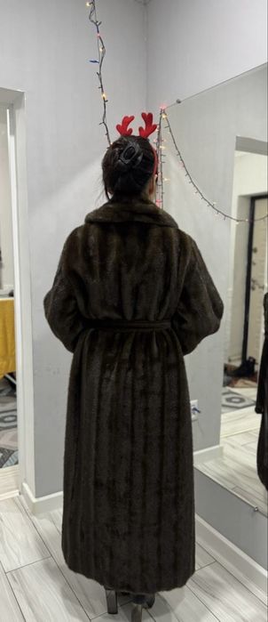 Продается элегантная эко-шуба