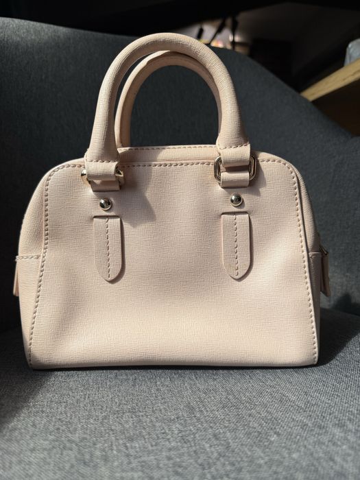 Розова дамска чанта Furla