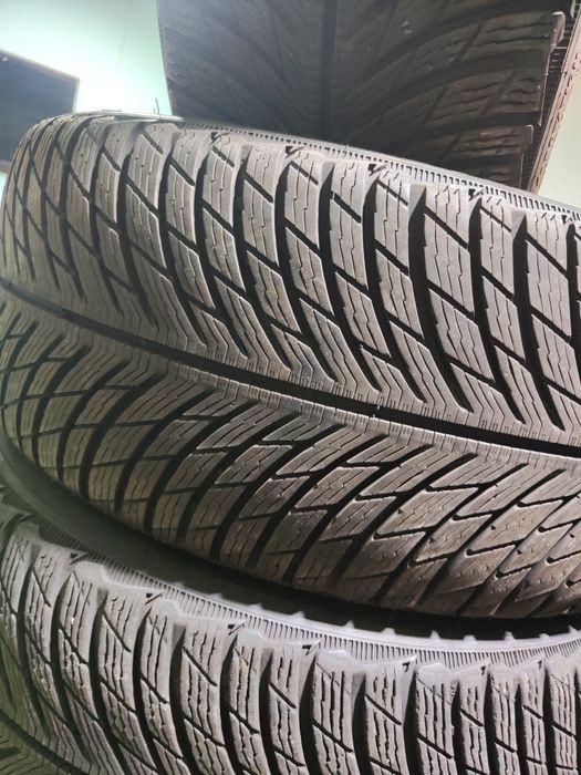 4 бр зимни 235/40/18 Michelin