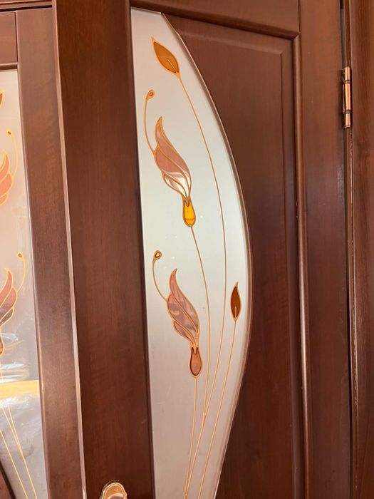 Есиктер двери очень в хорошем состоянии