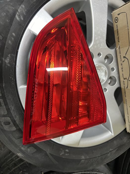 Audi A4 B8 Combi ляв вътрешен стоп нов оригинален