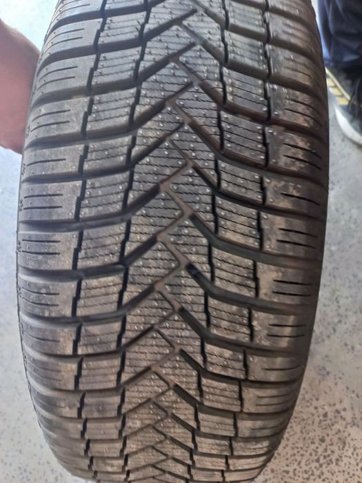 Всесезонни гуми 205 45 17