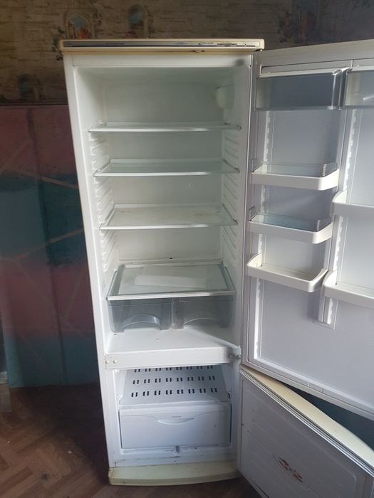 Продам холодильник
