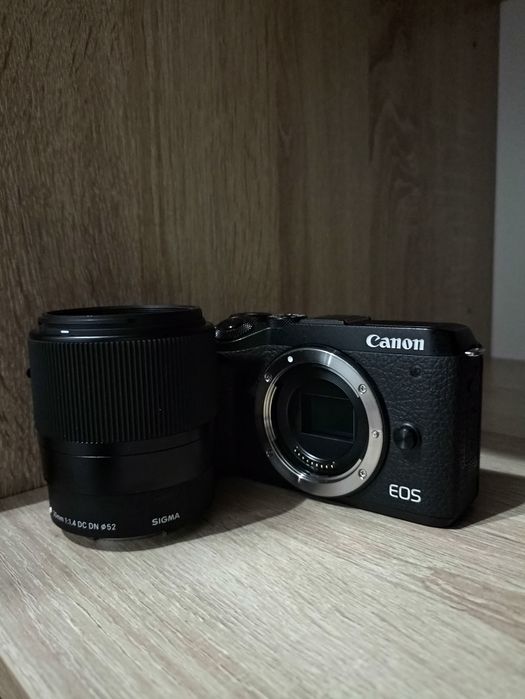 Canon EOS M6 mark 2