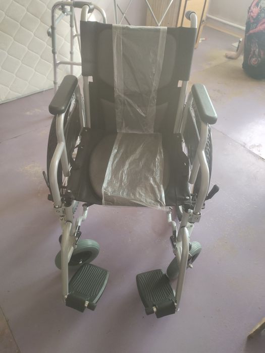 Инвалидная коляска