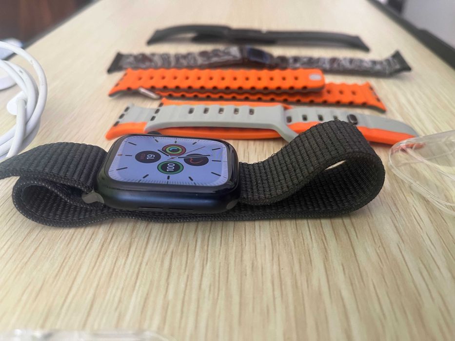 *Гаранция* Apple Watch SE2 44mm GPS | Като НОВ | + Мега пакет подаръци!