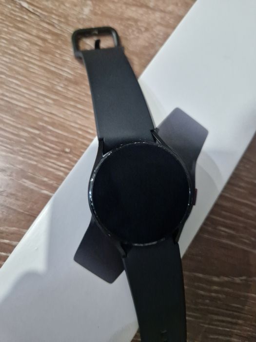 СРОЧНО Часы Galaxy watch 4